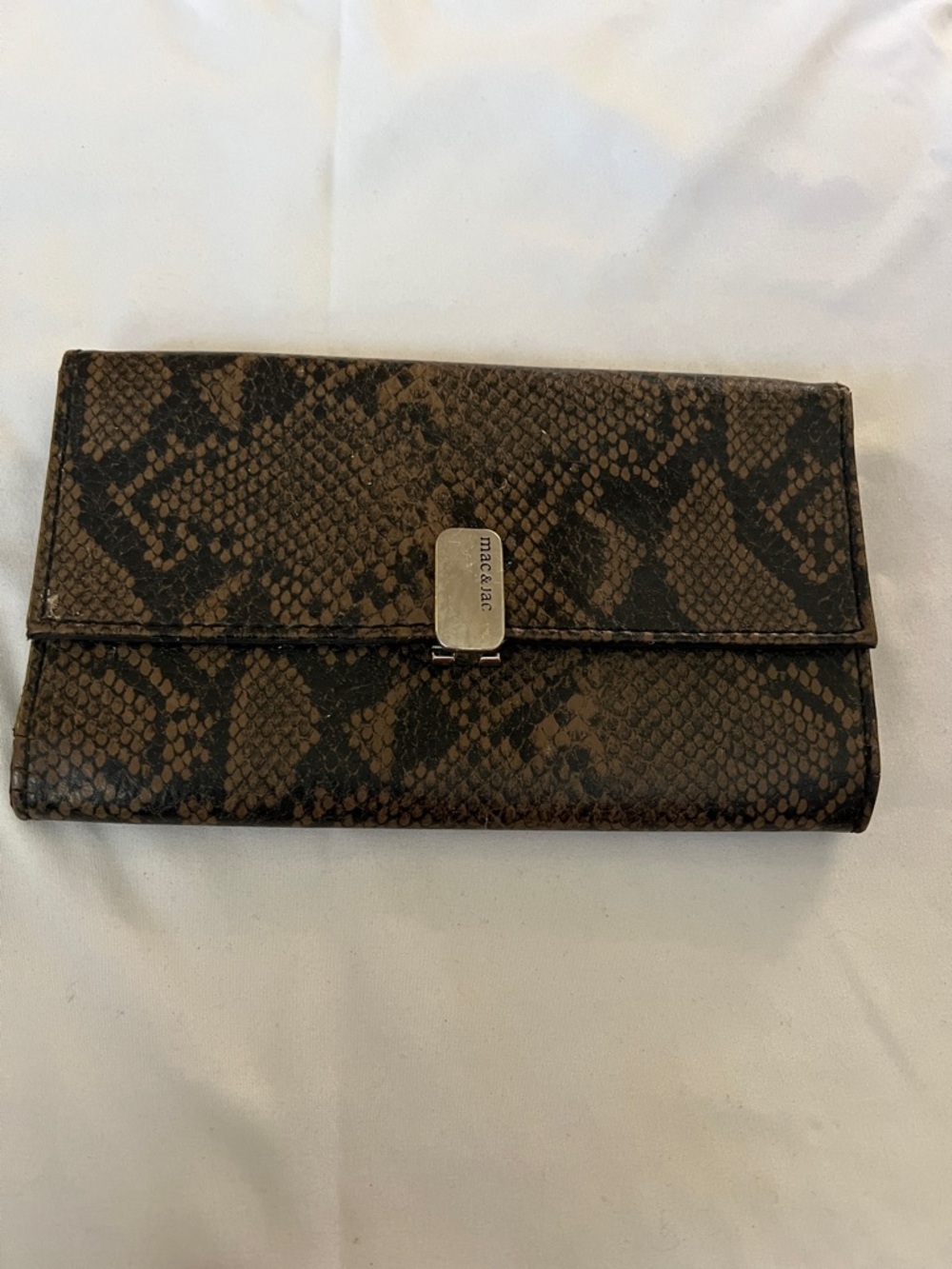 mac & jac Brown and Black Snake-Print Wallet Clutch